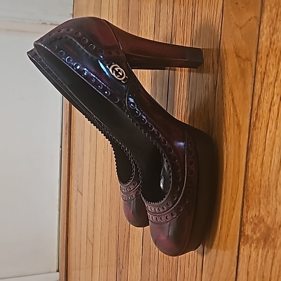 Gucci Two Tone Brogue Leather Platform Pumps 38.5 - Picture 9 of 16